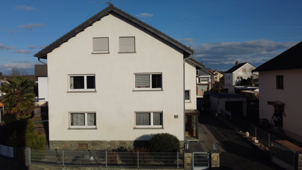 Haus Seitenansicht vorne Haus Seitenansicht vorne