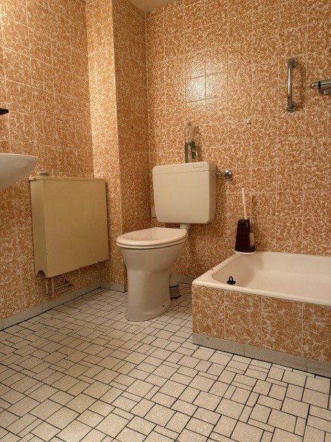 . WC -Bad-KG . WC -Bad-KG
