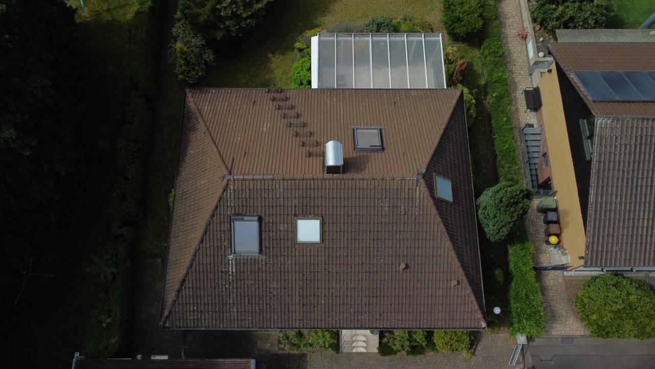 . Dach . Dach