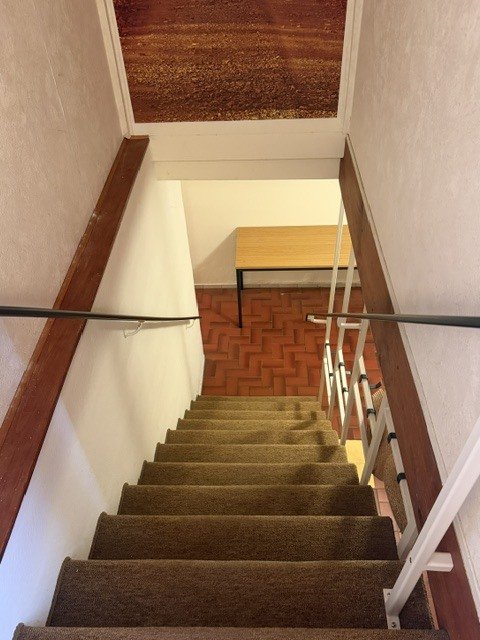 . Treppe EG-KG . Treppe EG-KG