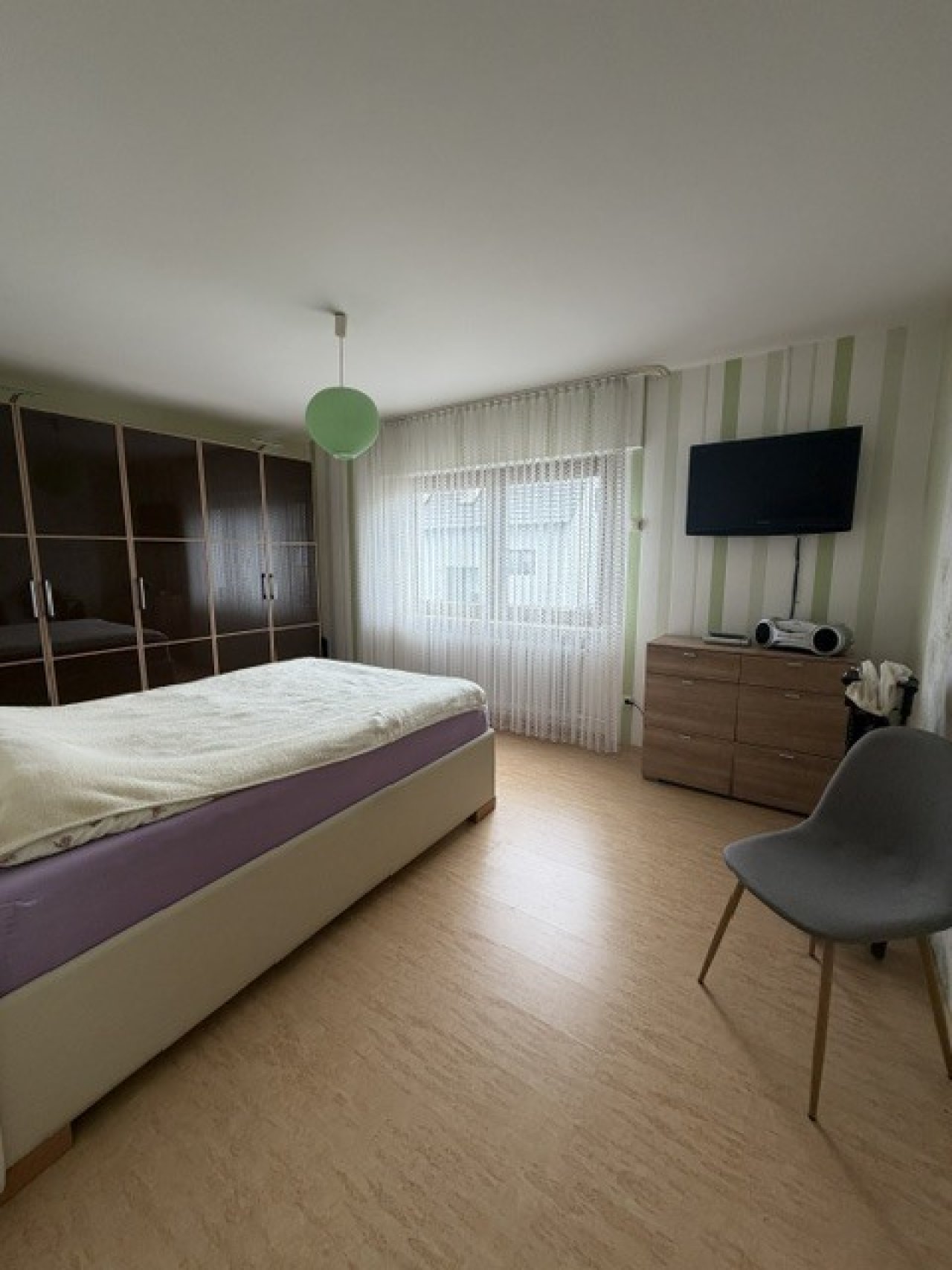 . Schlafzimmer