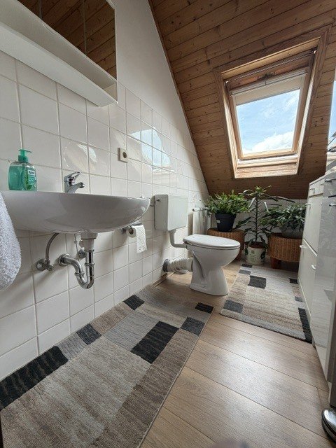 . Gäste- WC . Gäste- WC